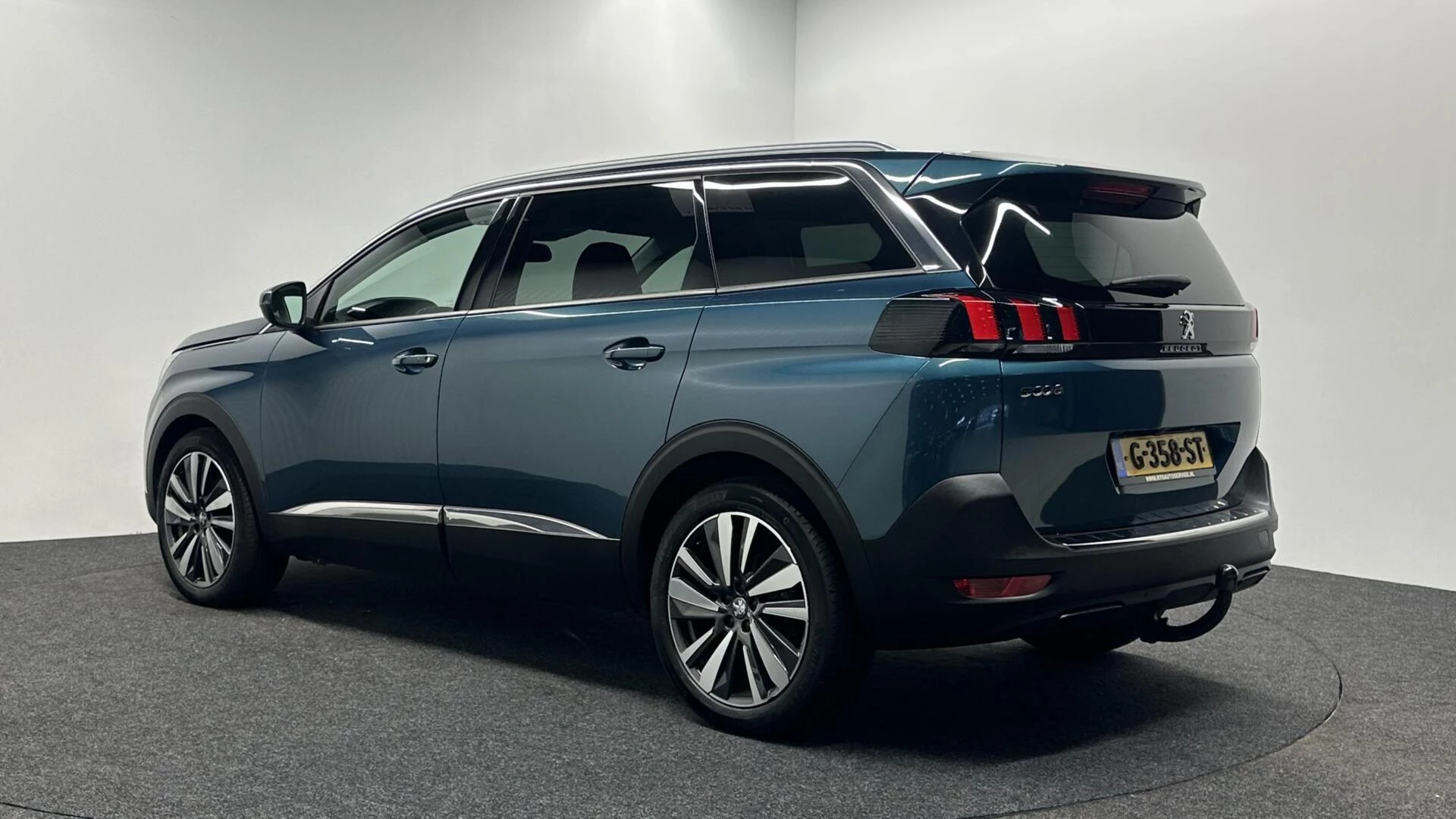 Hoofdafbeelding Peugeot 5008