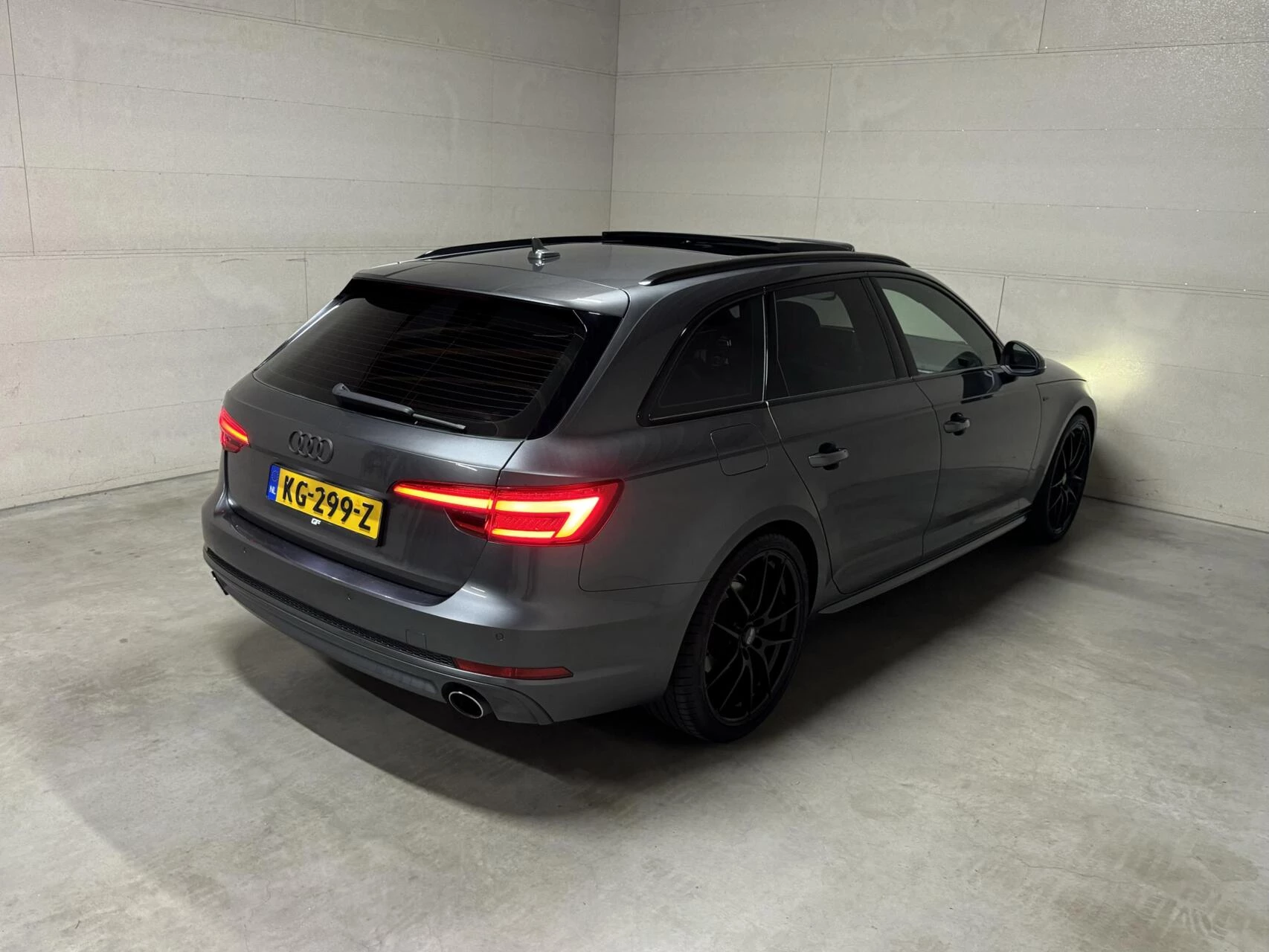 Hoofdafbeelding Audi A4