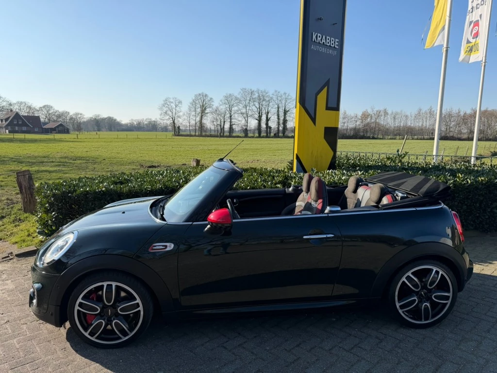 Hoofdafbeelding MINI Cabrio