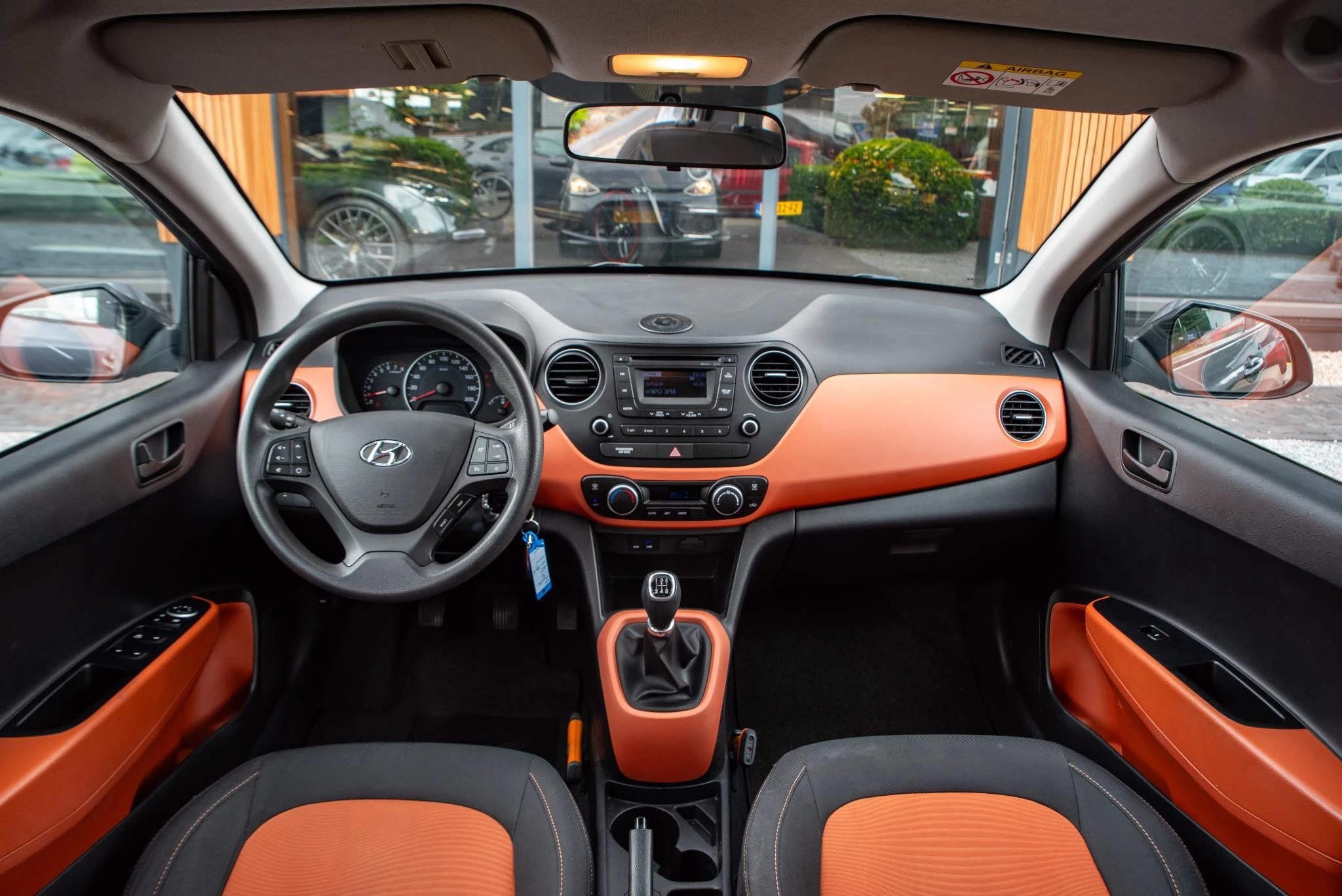 Hoofdafbeelding Hyundai i10