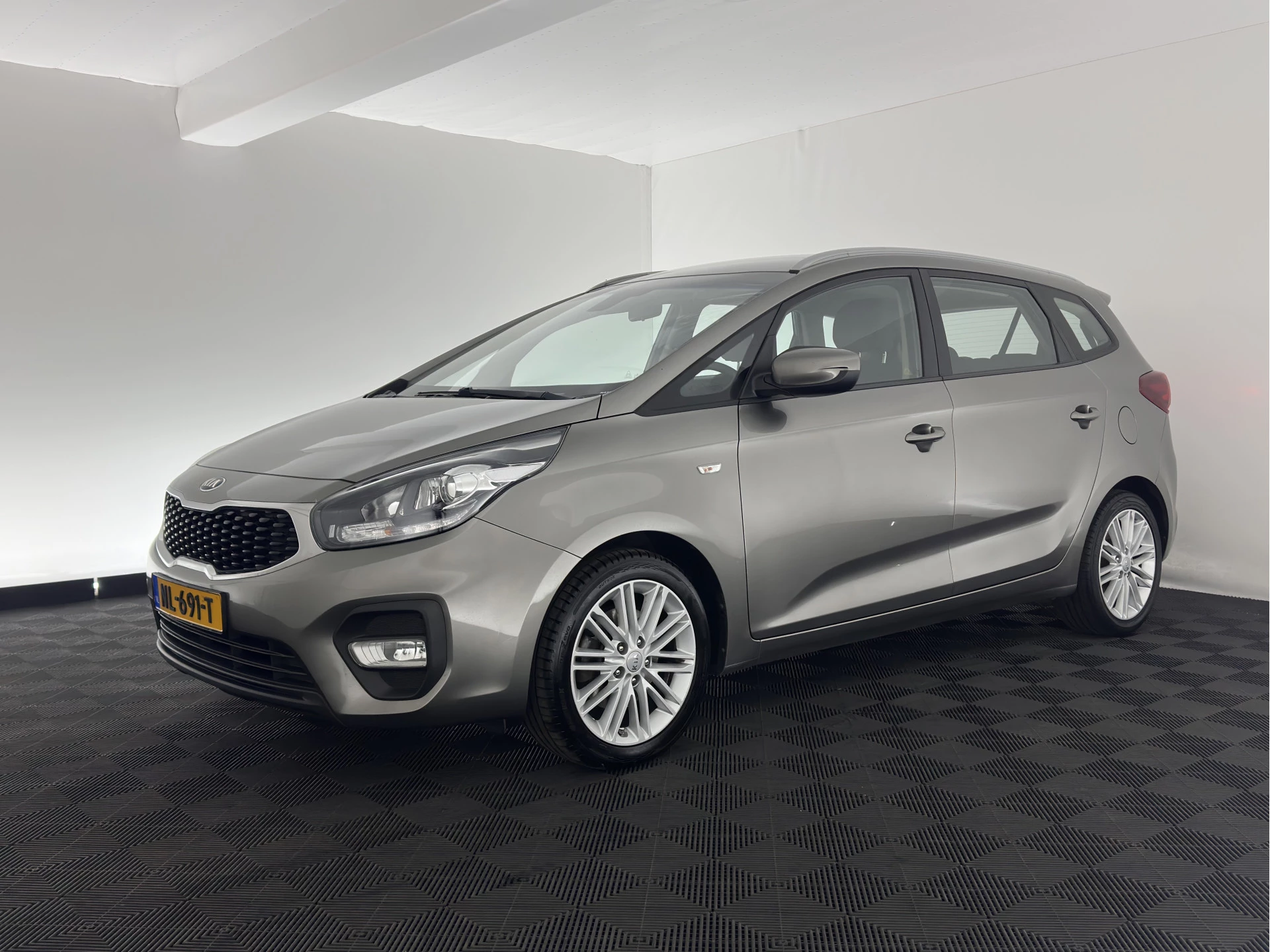 Hoofdafbeelding Kia Carens