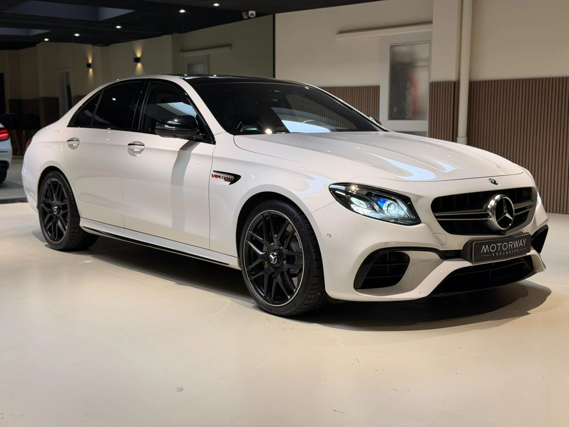 Hoofdafbeelding Mercedes-Benz E-Klasse