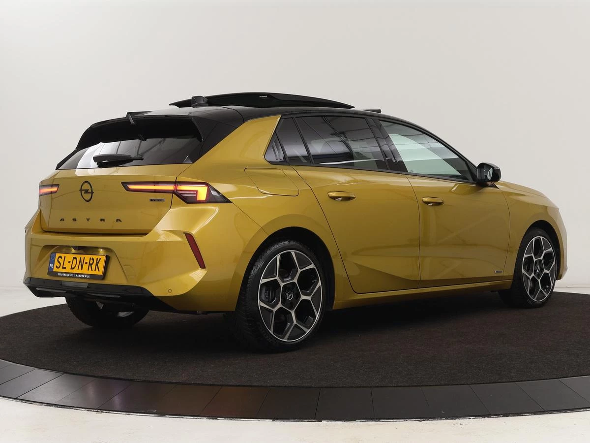 Hoofdafbeelding Opel Astra