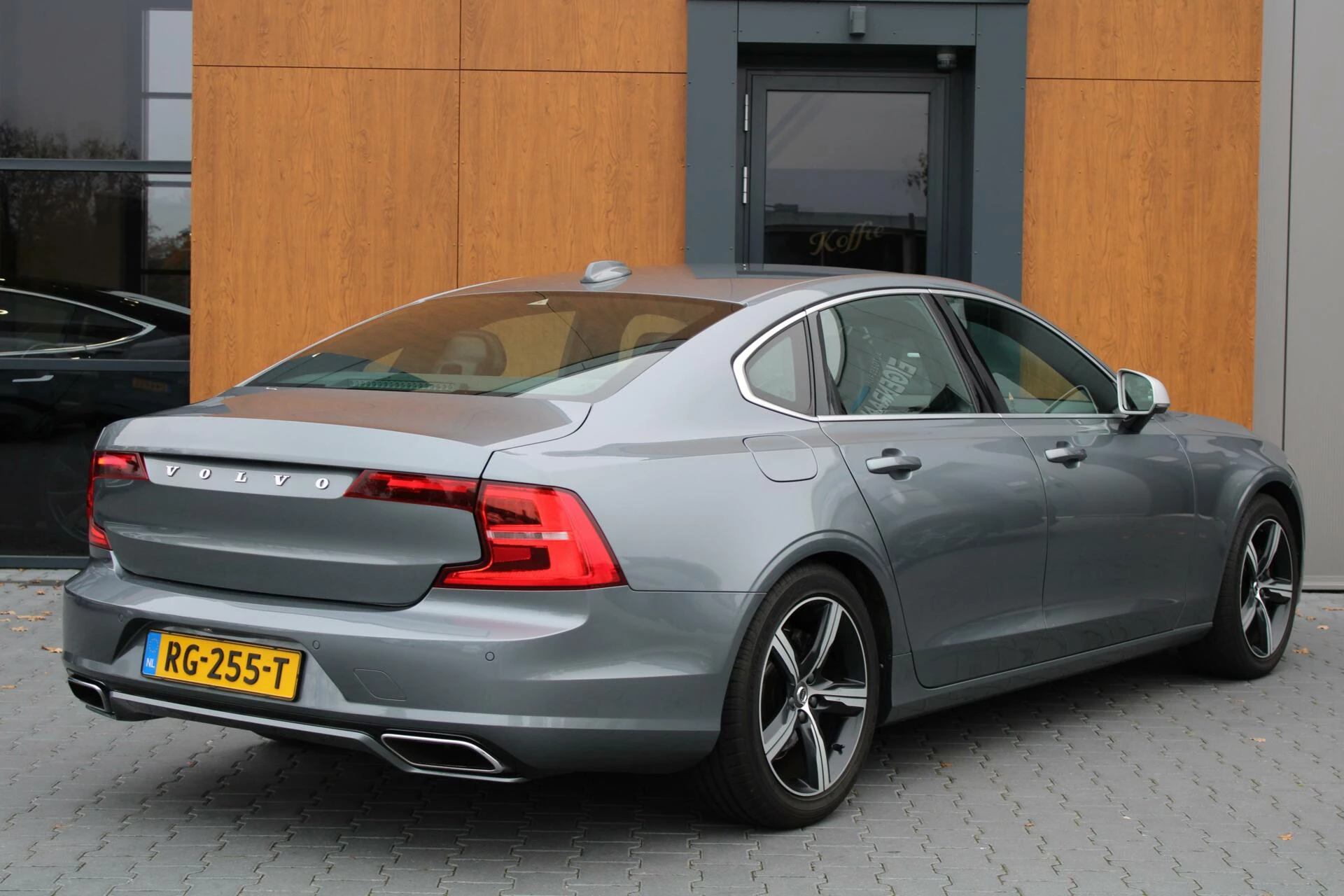 Hoofdafbeelding Volvo S90