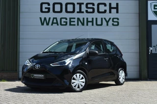 Hoofdafbeelding Toyota Aygo Toyota Aygo 1.0 VVT-i x-fun  Airco | Bluetooth | Dealer Onderhouden |