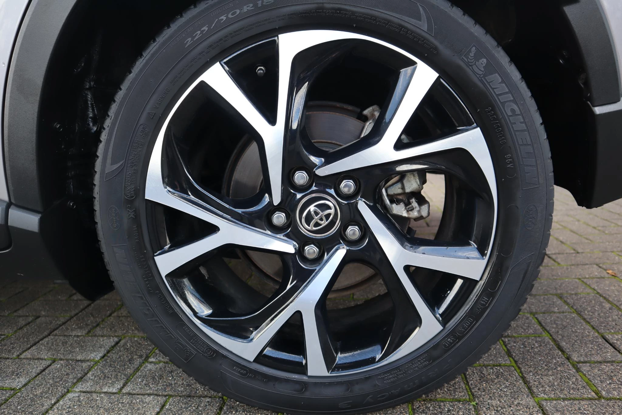 Hoofdafbeelding Toyota C-HR