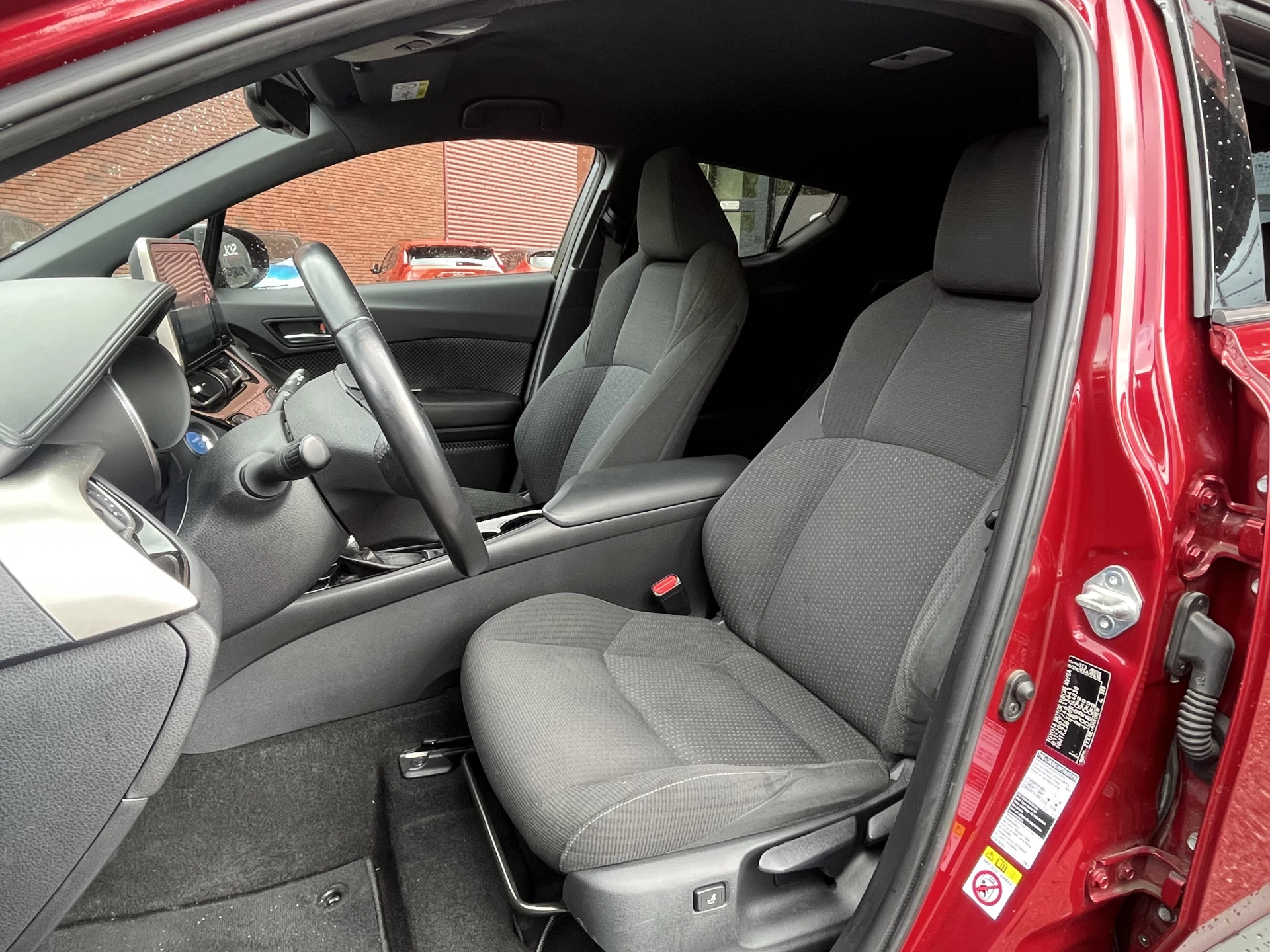 Hoofdafbeelding Toyota C-HR