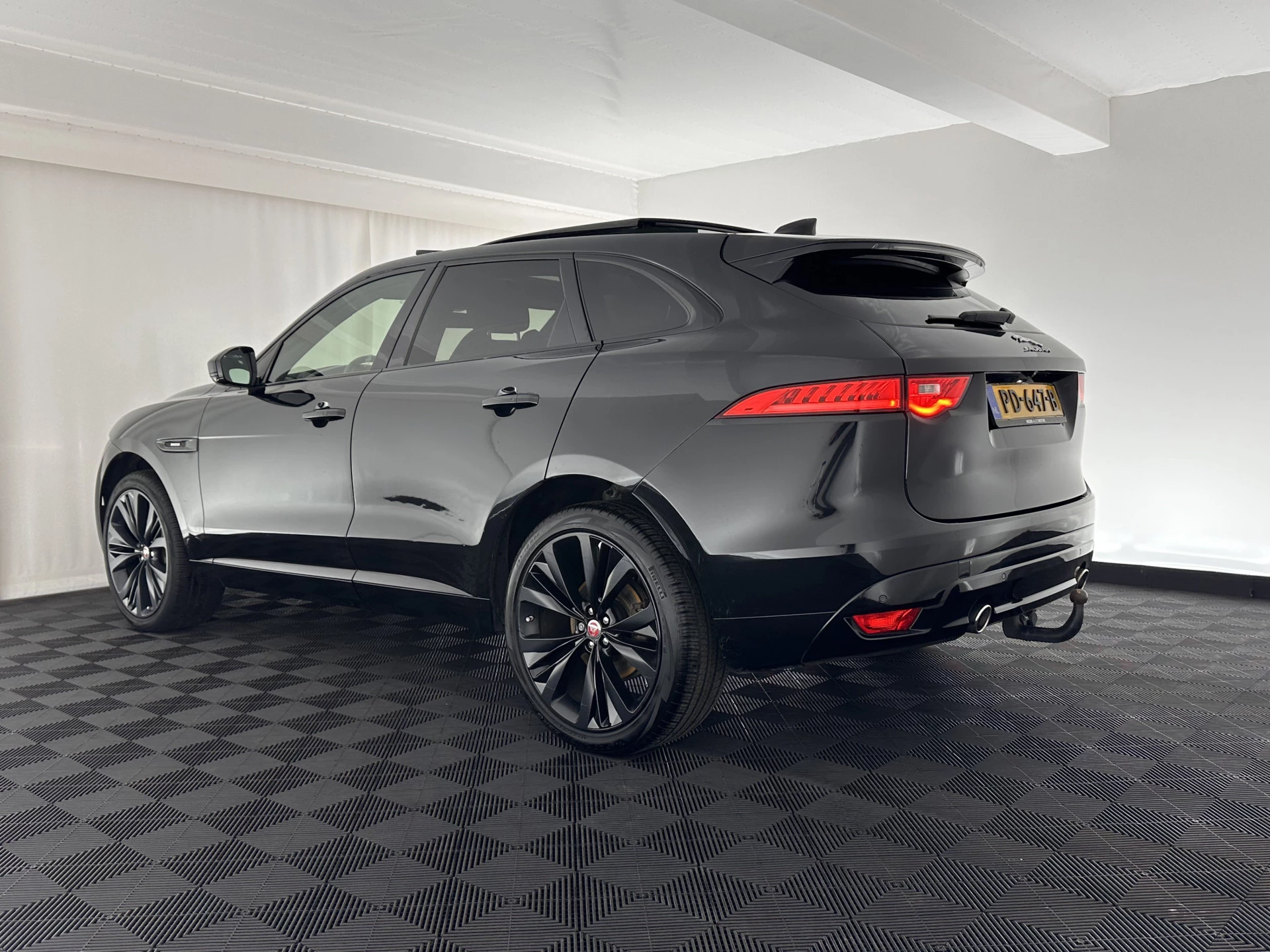 Hoofdafbeelding Jaguar F-PACE