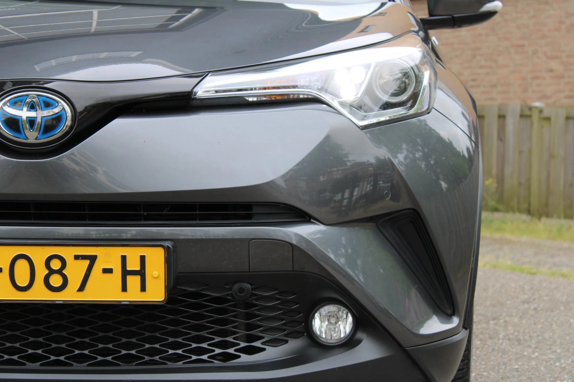 Hoofdafbeelding Toyota C-HR