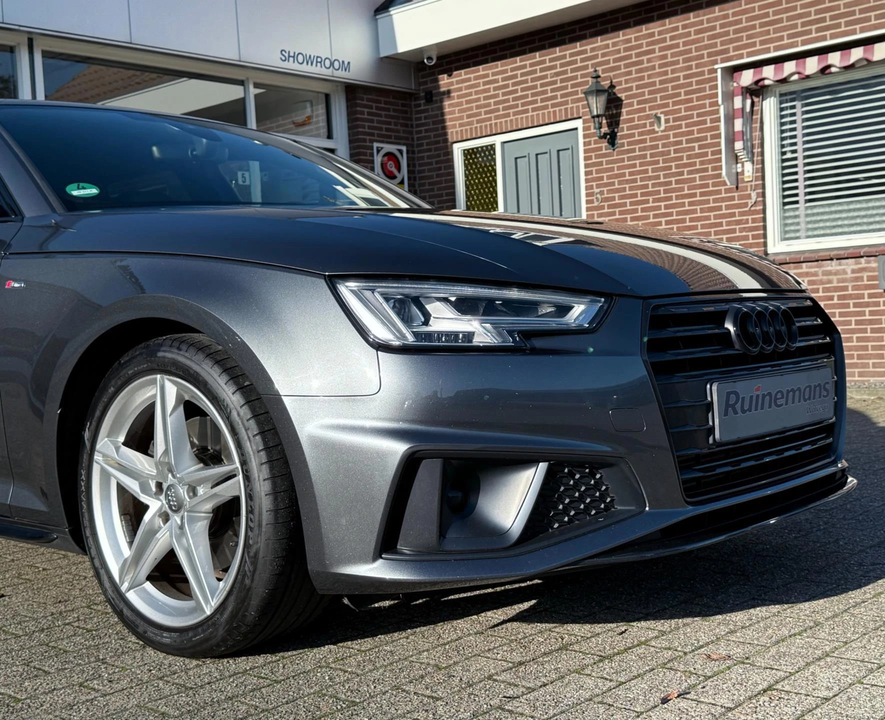 Hoofdafbeelding Audi A4