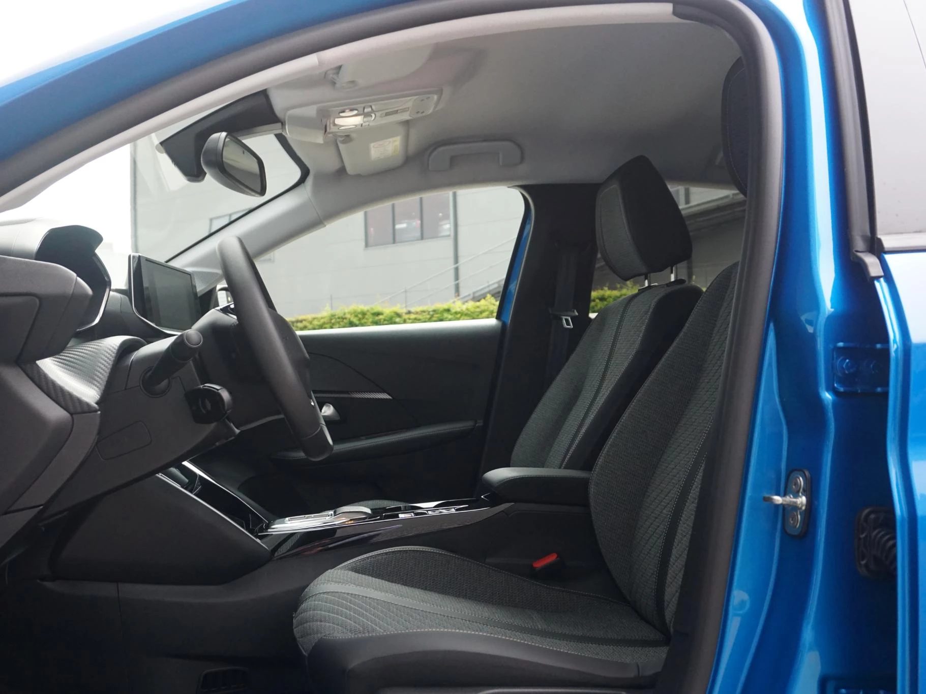 Hoofdafbeelding Peugeot e-208