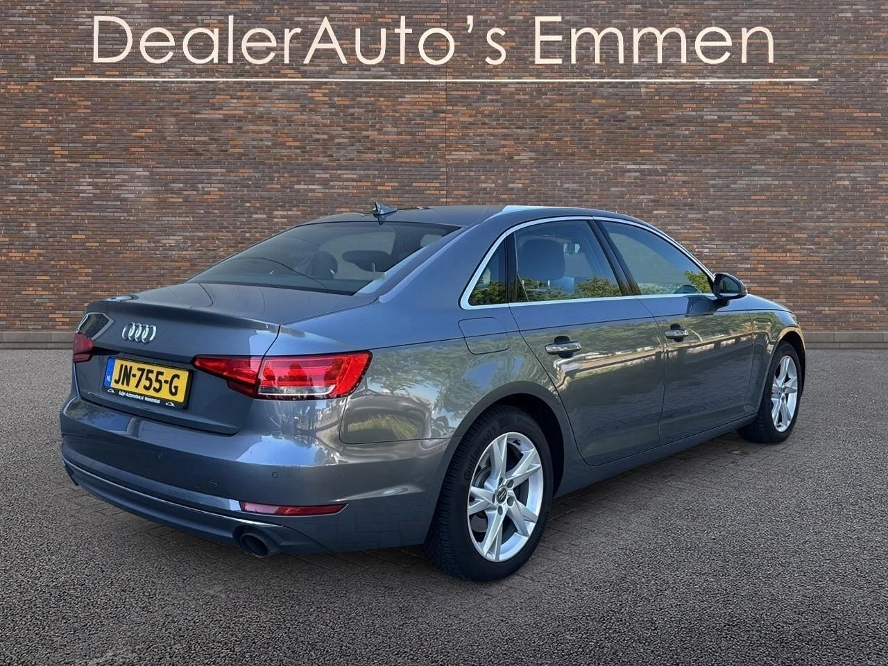 Hoofdafbeelding Audi A4