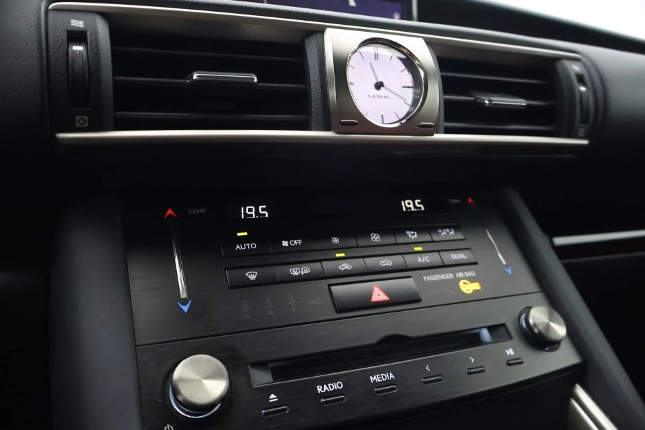 Hoofdafbeelding Lexus IS