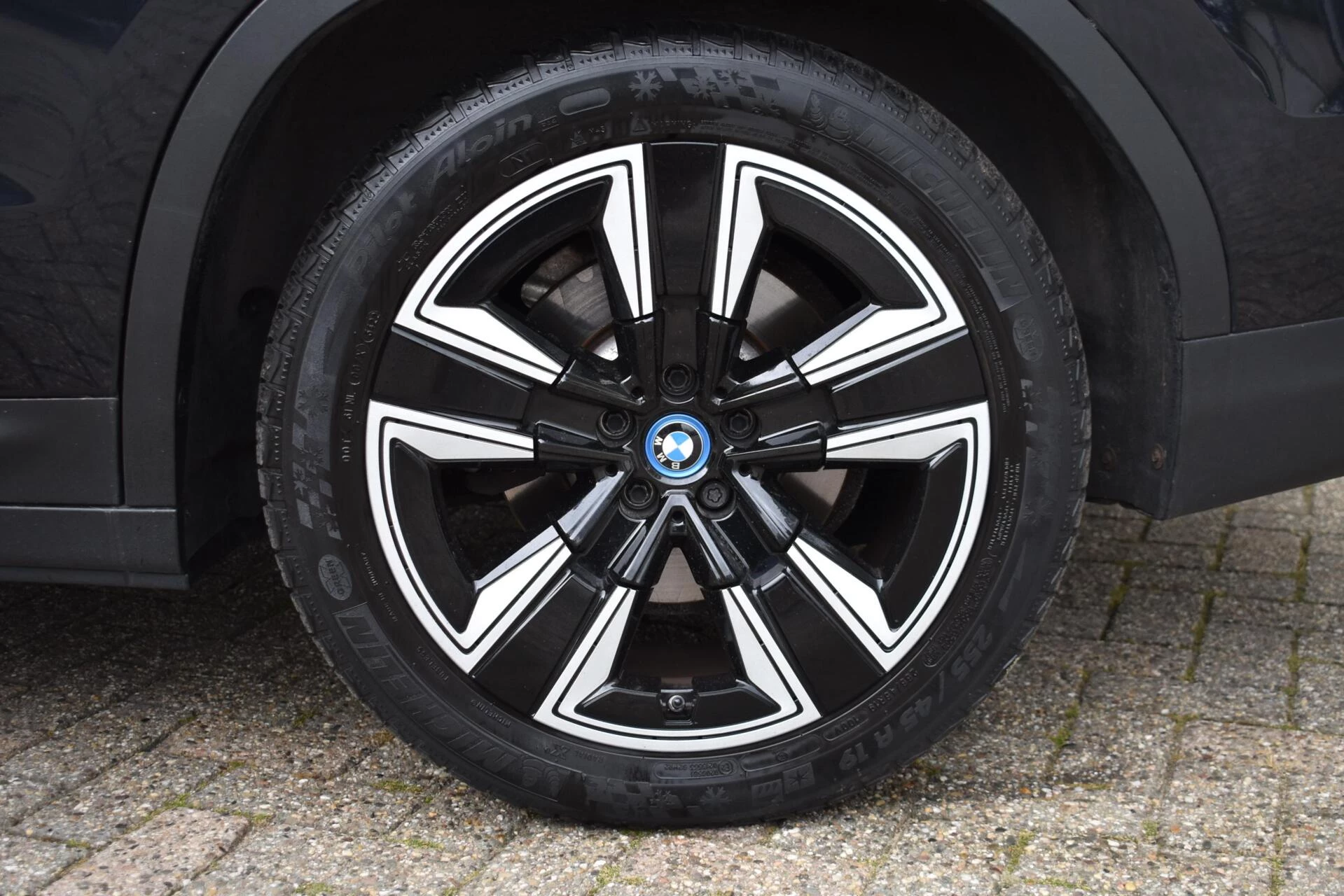Hoofdafbeelding BMW iX3