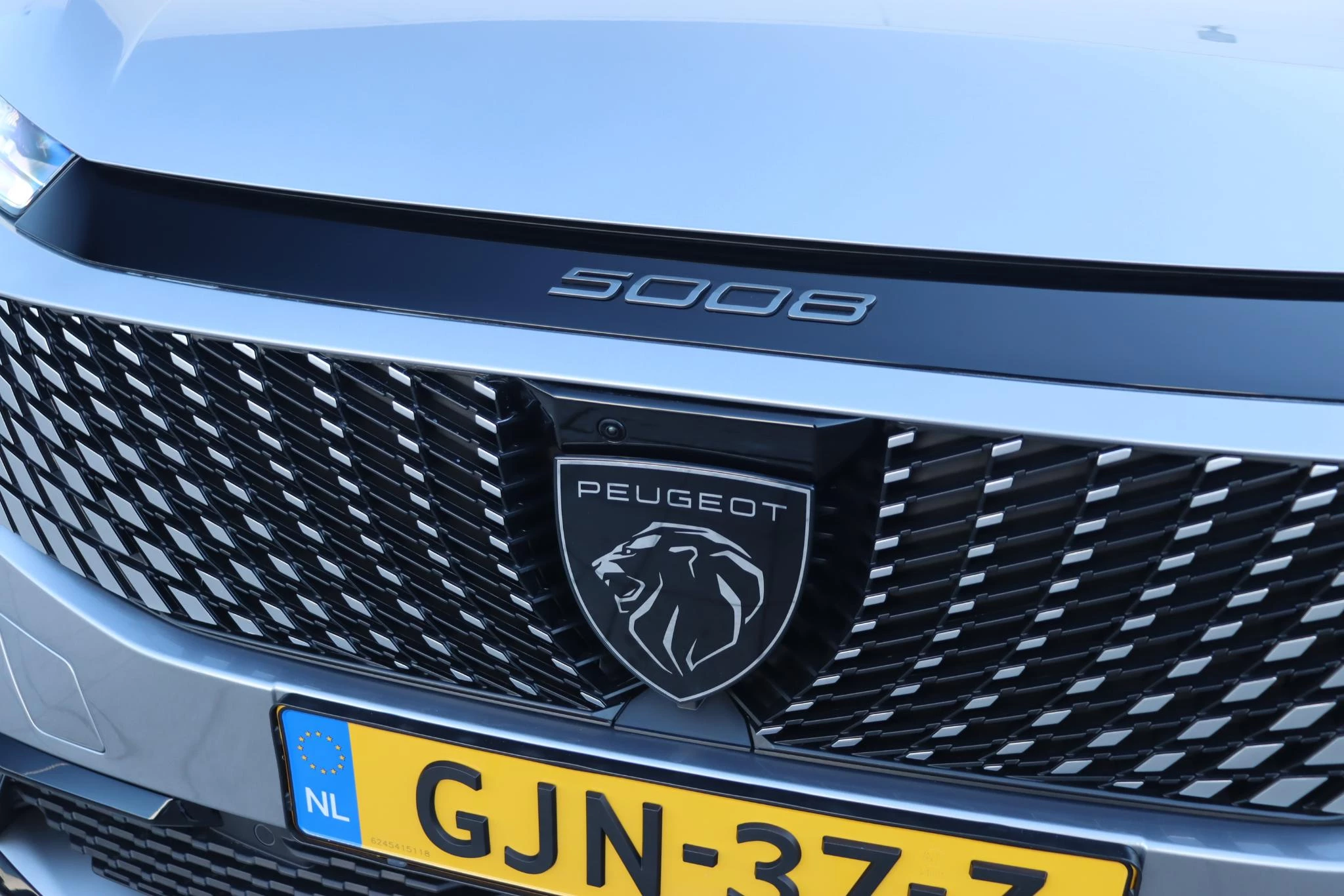 Hoofdafbeelding Peugeot e-5008