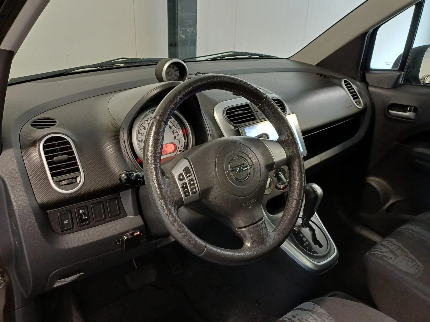 Hoofdafbeelding Opel Agila