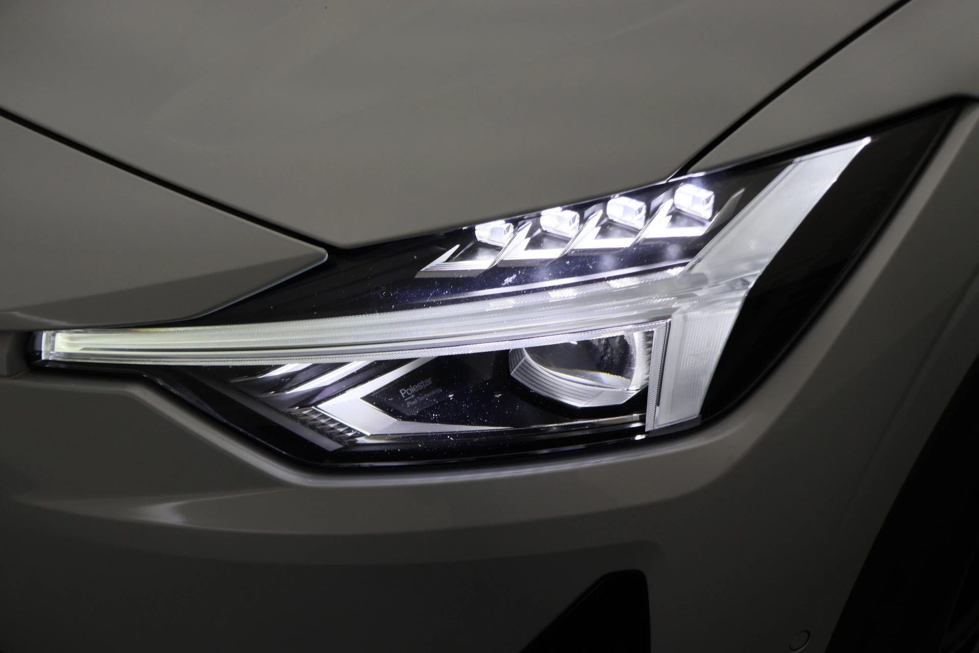 Hoofdafbeelding Polestar 2