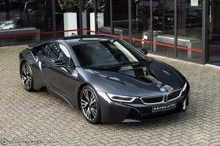 BMW i8 Coupé Protonic Dark Silver Edition