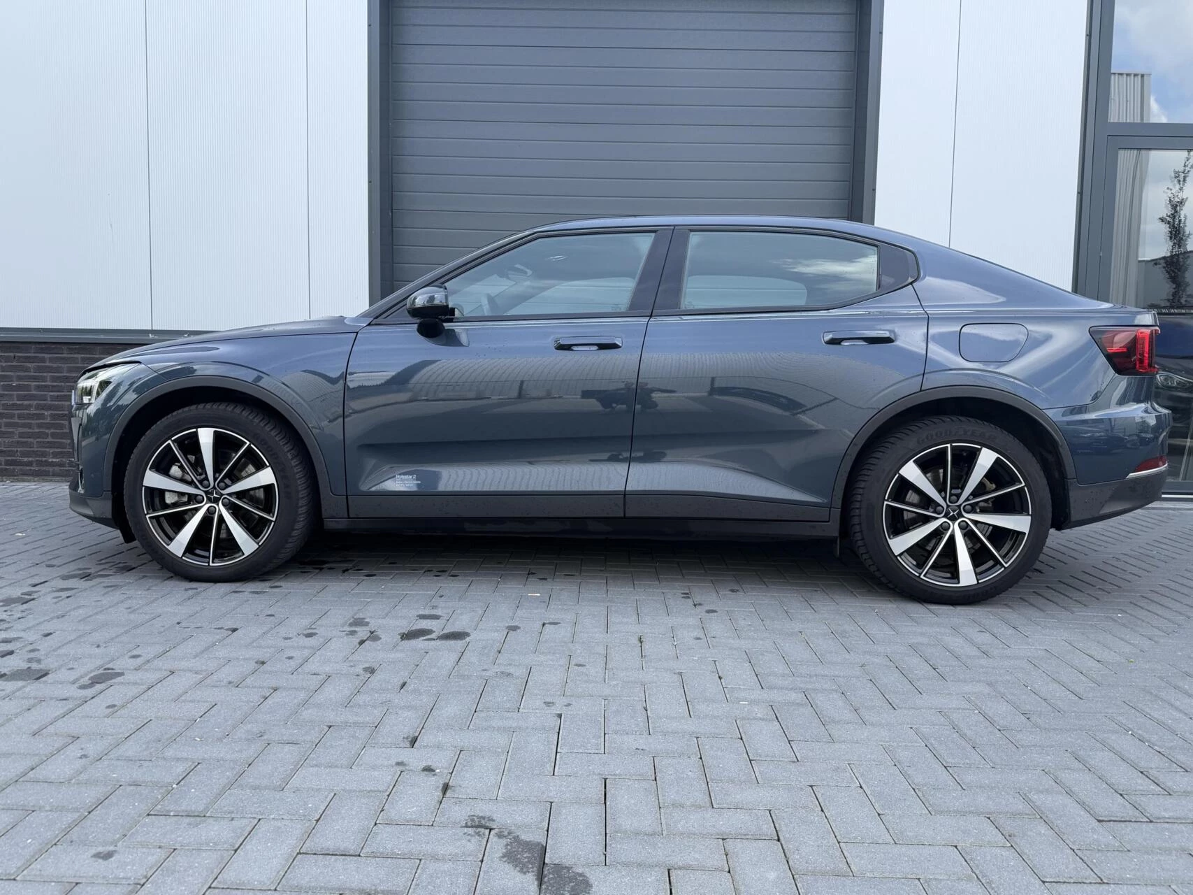 Hoofdafbeelding Polestar 2