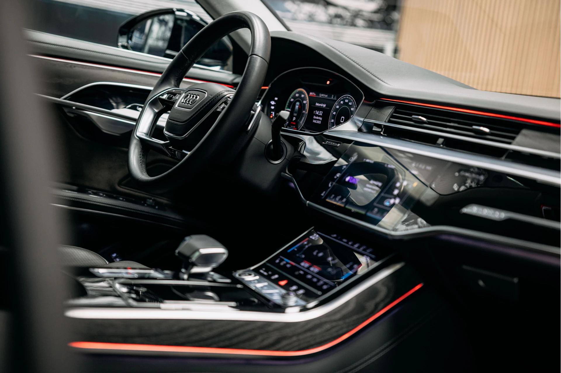 Hoofdafbeelding Audi A8
