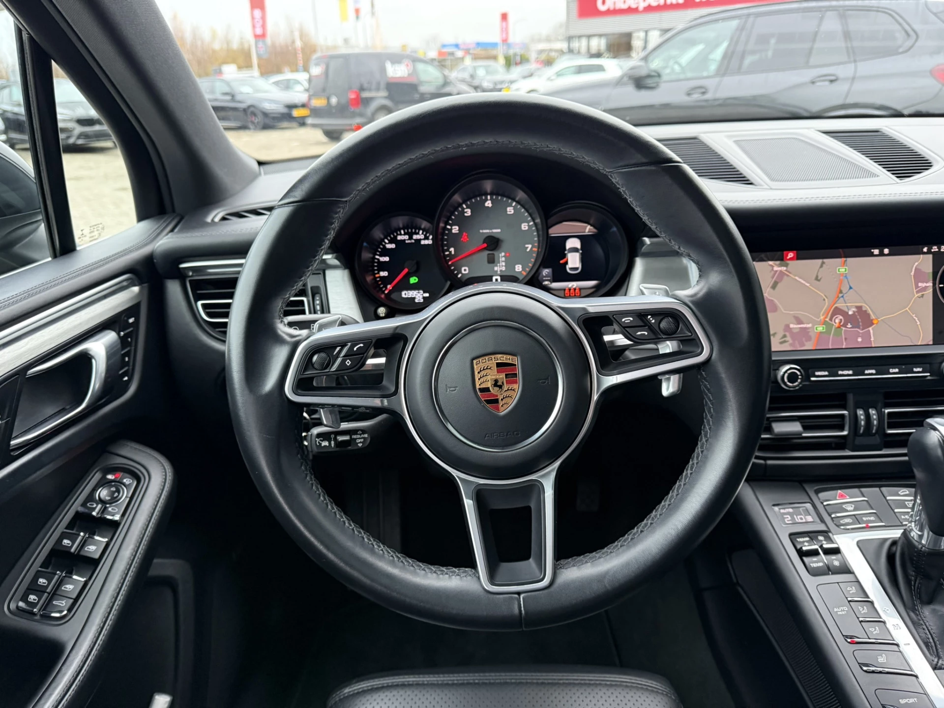 Hoofdafbeelding Porsche Macan