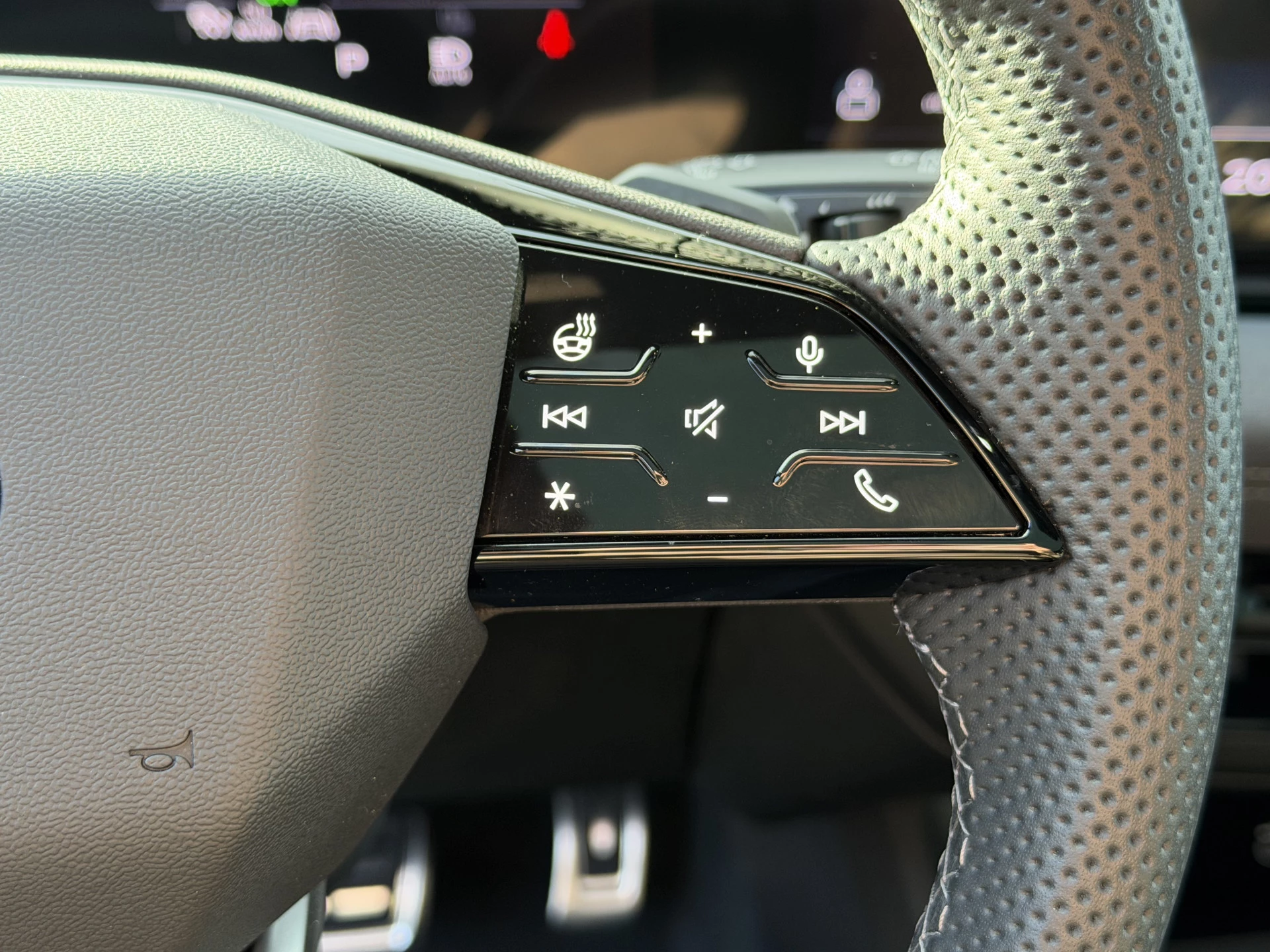 Hoofdafbeelding Audi A6 Avant e-tron