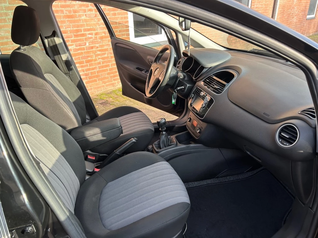 Hoofdafbeelding Fiat Punto