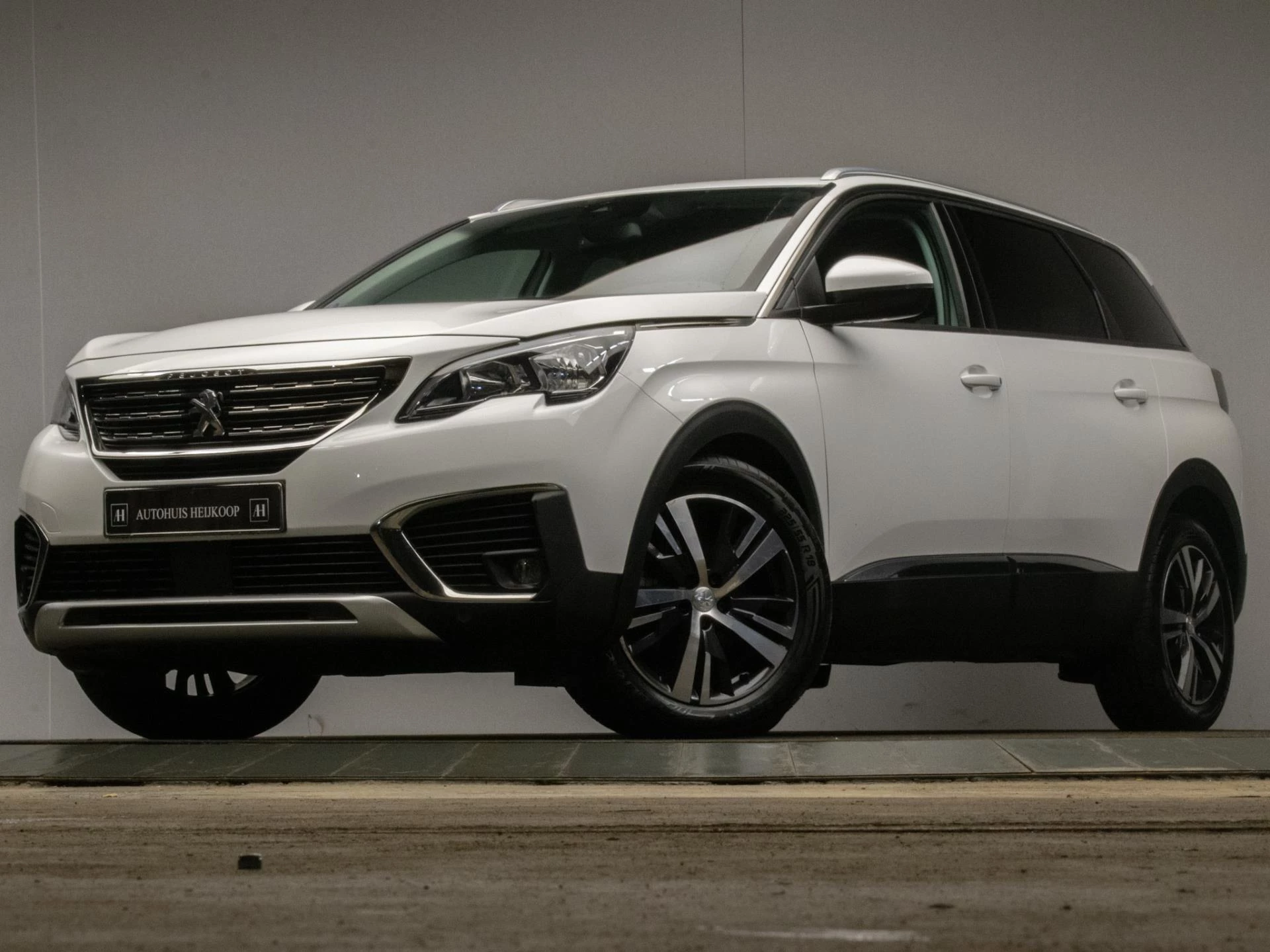 Hoofdafbeelding Peugeot 5008