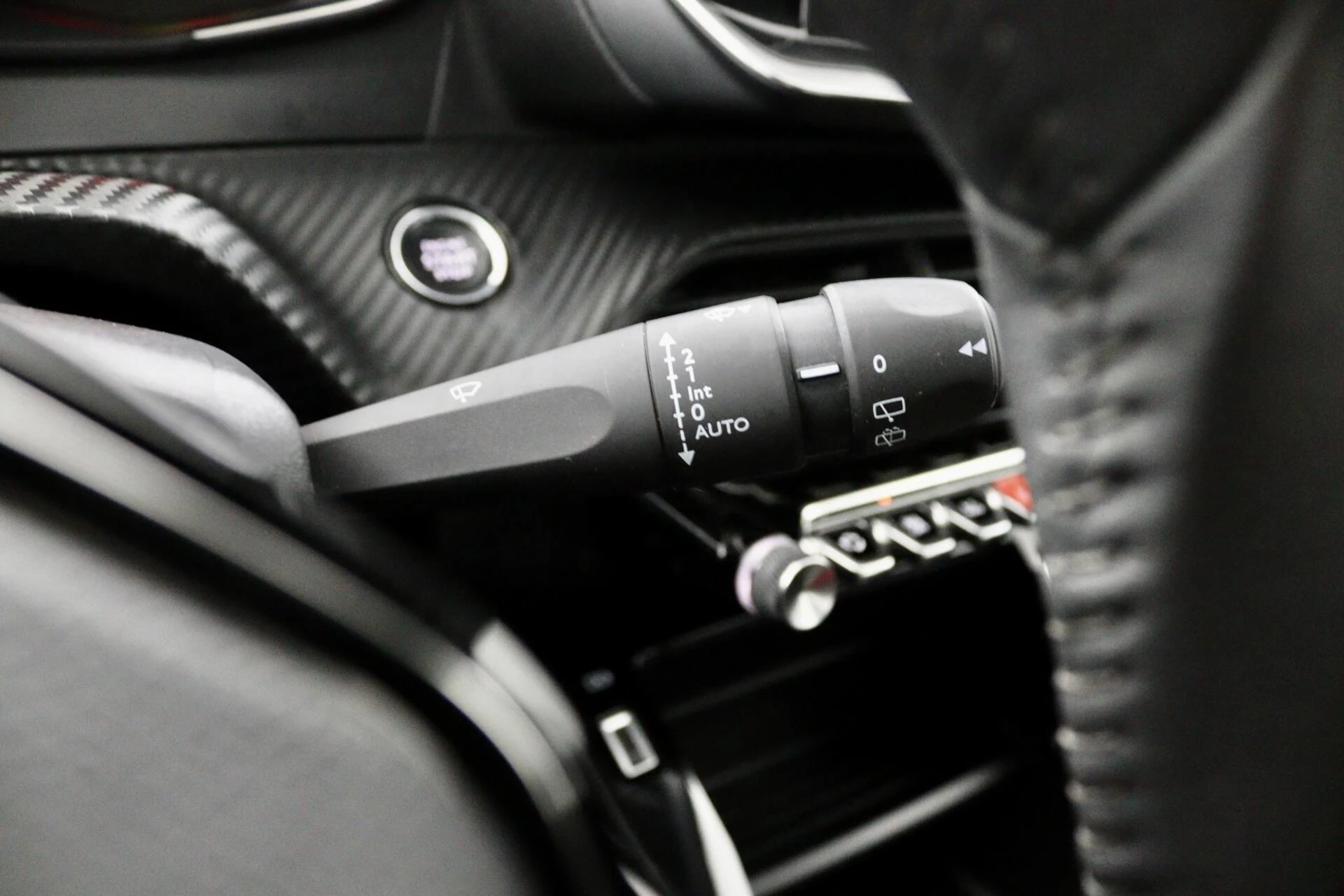 Hoofdafbeelding Peugeot e-208