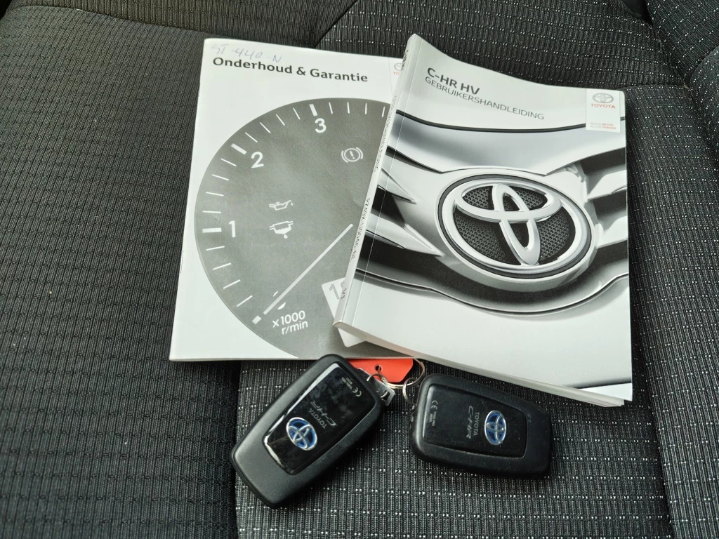 Hoofdafbeelding Toyota C-HR