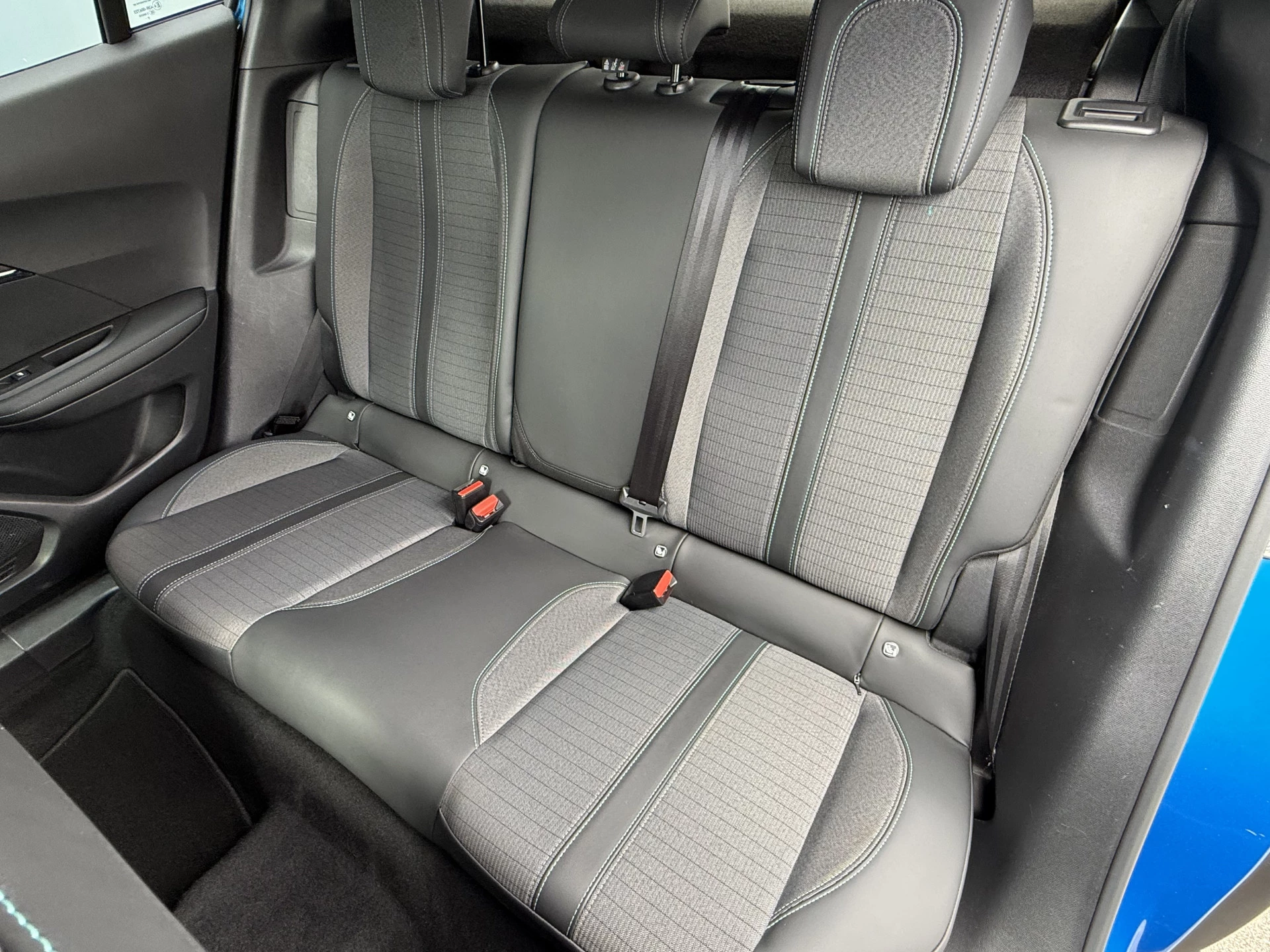 Hoofdafbeelding Peugeot e-2008