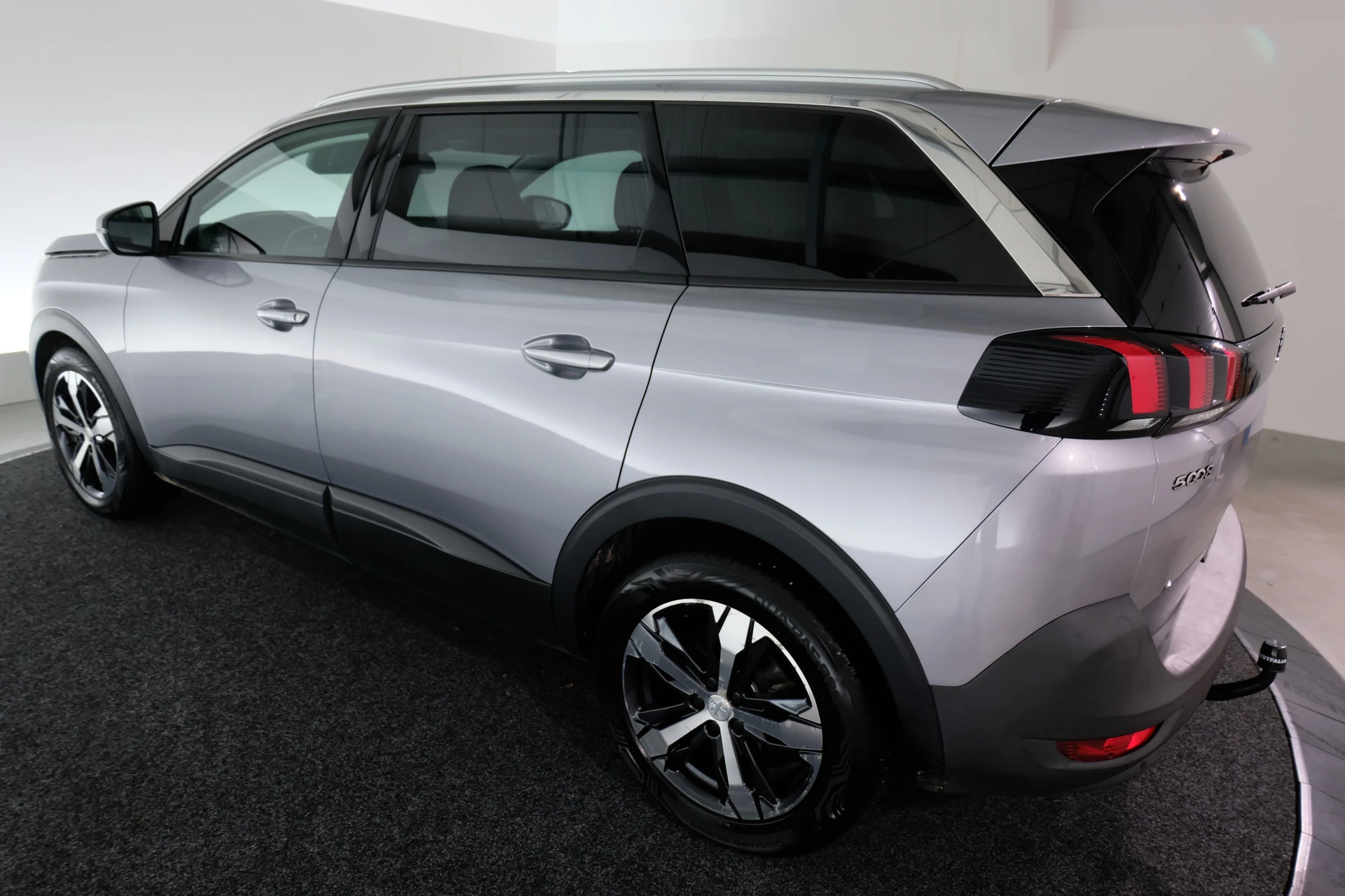 Hoofdafbeelding Peugeot 5008