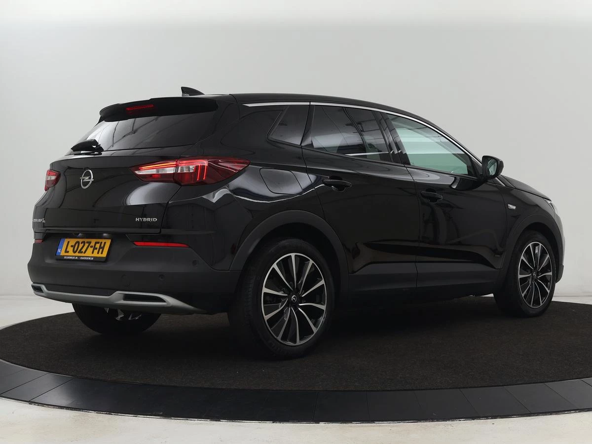 Hoofdafbeelding Opel Grandland X