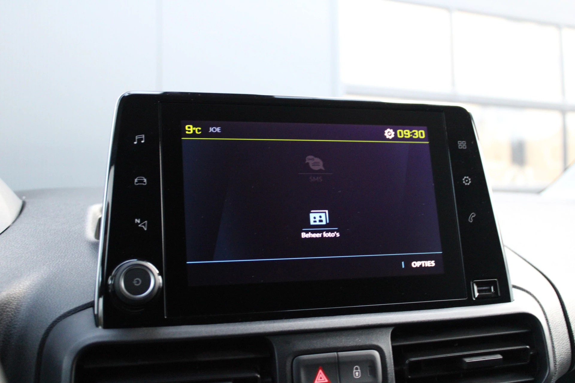 Hoofdafbeelding Peugeot Partner