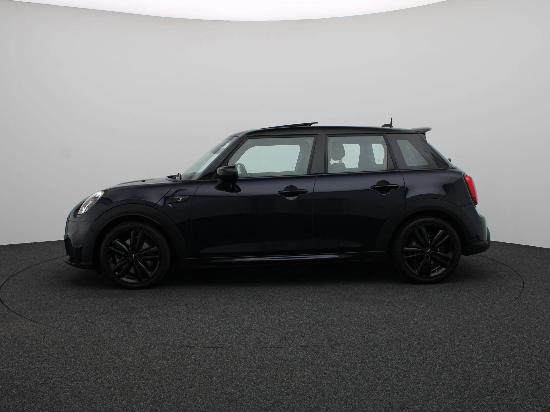 Hoofdafbeelding MINI 5-deurs