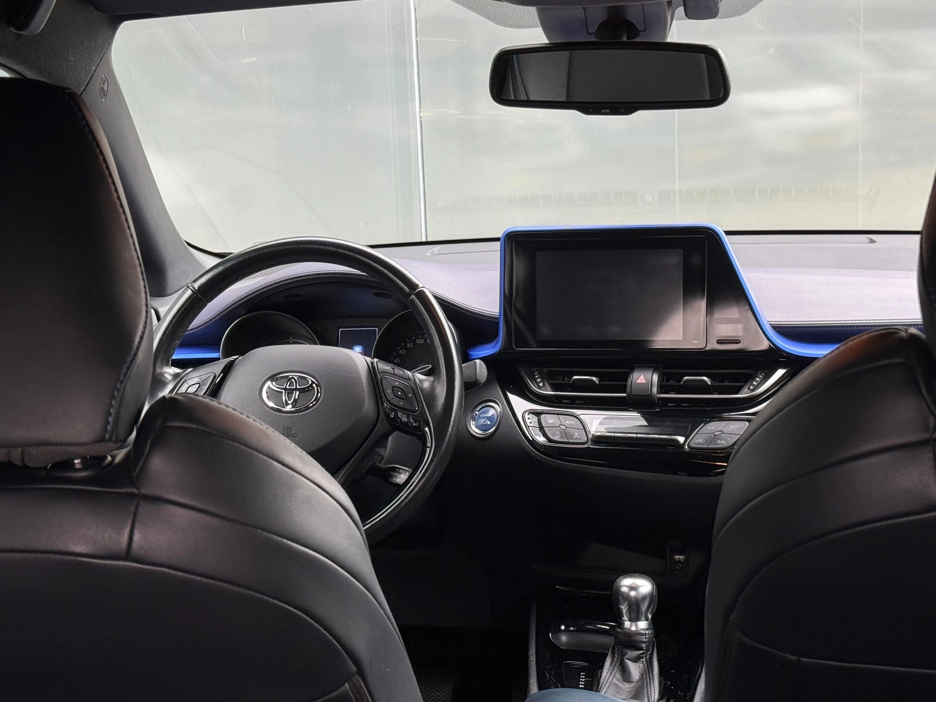 Hoofdafbeelding Toyota C-HR