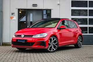 Volkswagen Golf 2.0 TSI GTI Performance PANO | LED