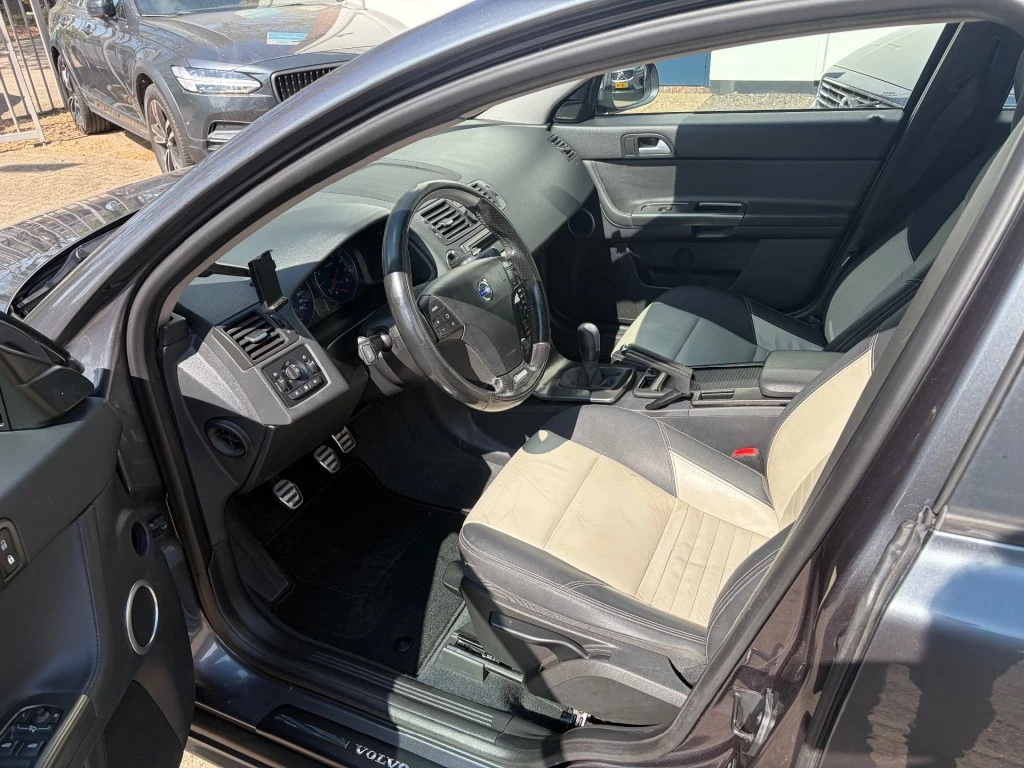 Hoofdafbeelding Volvo V50