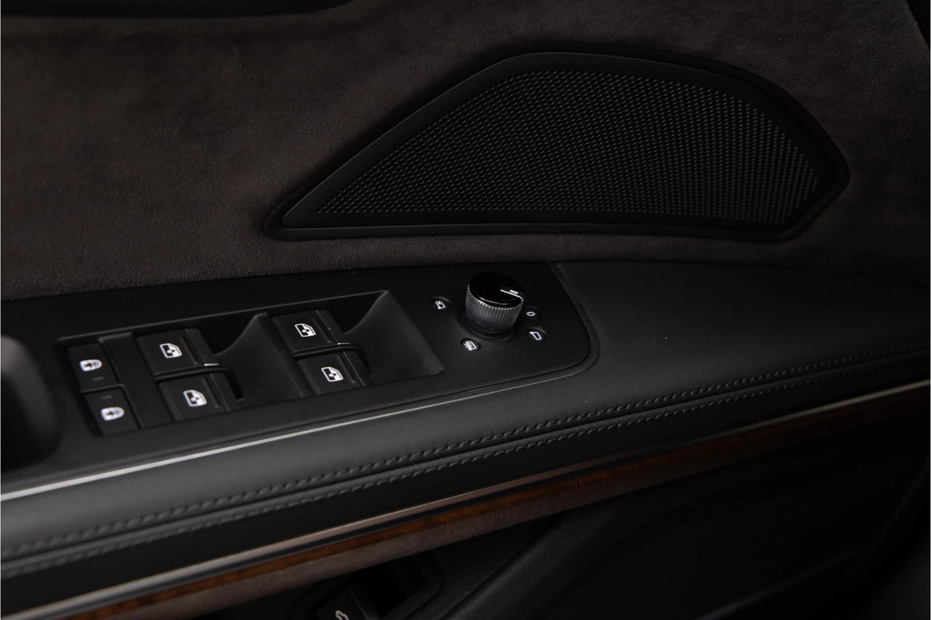 Hoofdafbeelding Audi A8