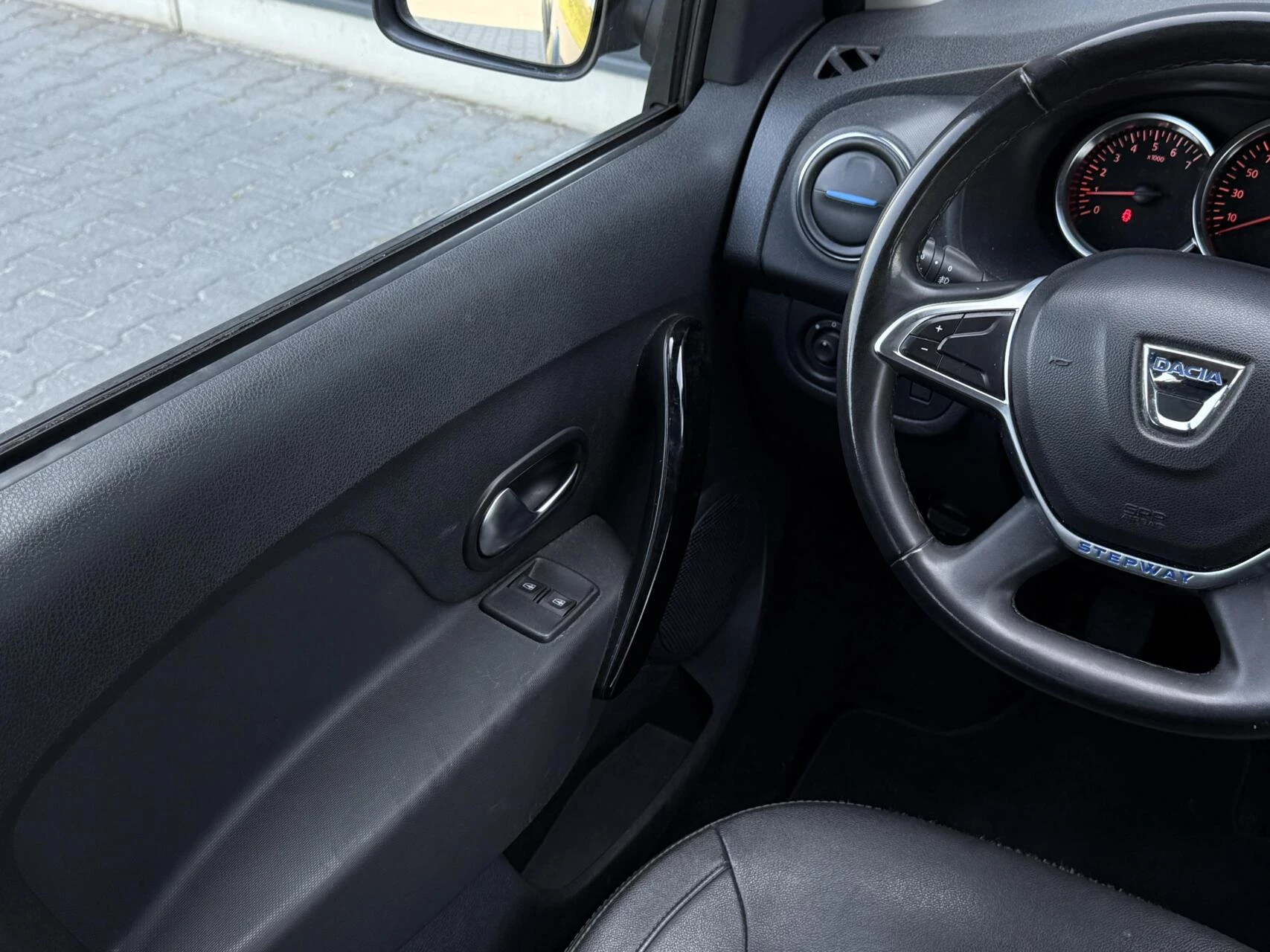 Hoofdafbeelding Dacia Logan