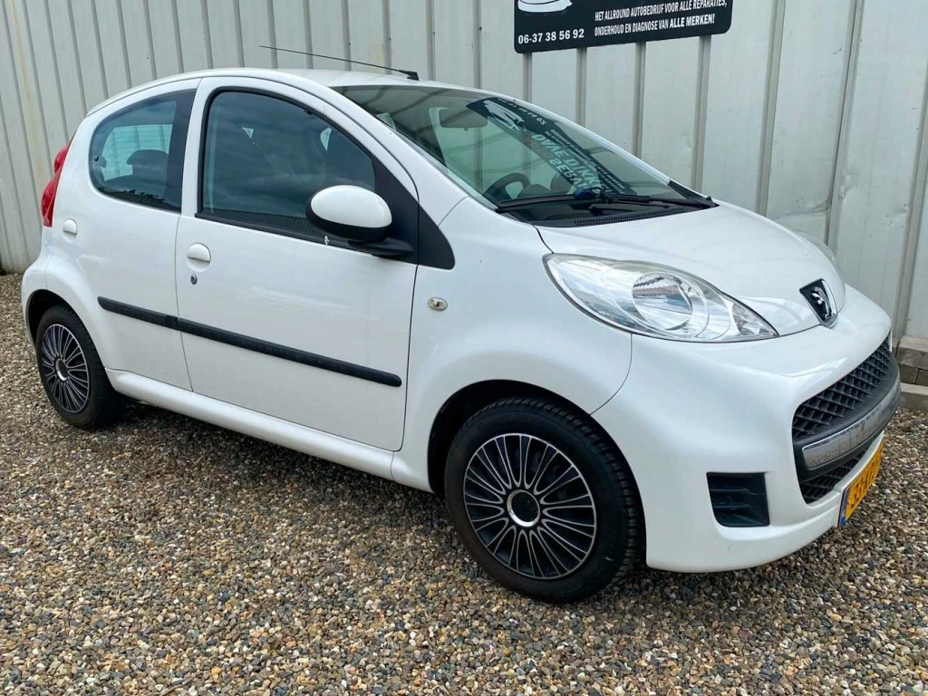 Hoofdafbeelding Peugeot 107