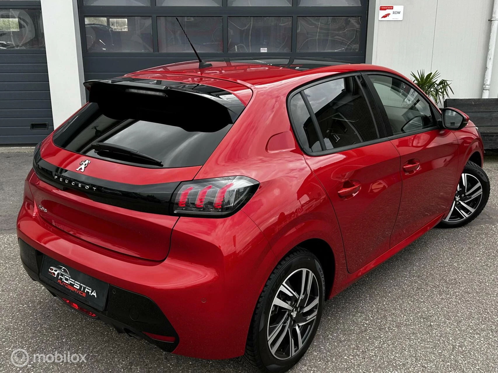 Hoofdafbeelding Peugeot 208