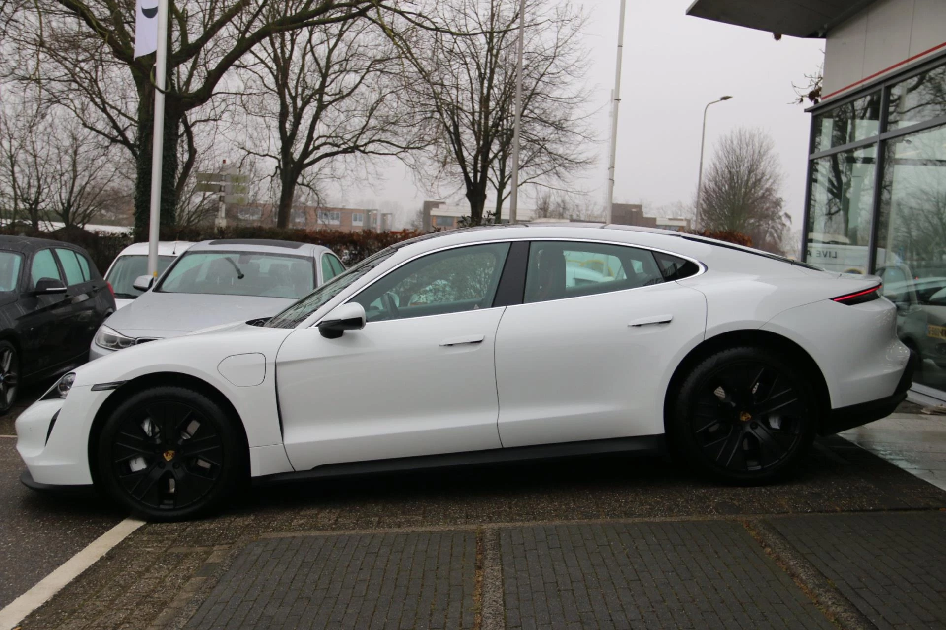 Hoofdafbeelding Porsche Taycan