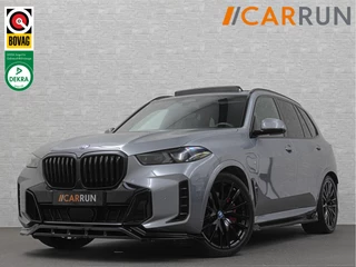 BMW X5 50e *5x Op Voorraad* M-Sport Pro | 360 Camera | Sky-Lounge Pano | ACC | Comfortstoelen | Indiv. Leder | Massage | Stoelventilatie | 4-Zone Clima | Trekhaak | 22'' | Head-Up | Keyless-Entry | Harman-Kardon | Stoelverwarming V+A | M-Gordels | Glaspook | Stuurverwarming | Iconic-Glow | Luchtvering | Zonwering | Carplay | Beker Clima |