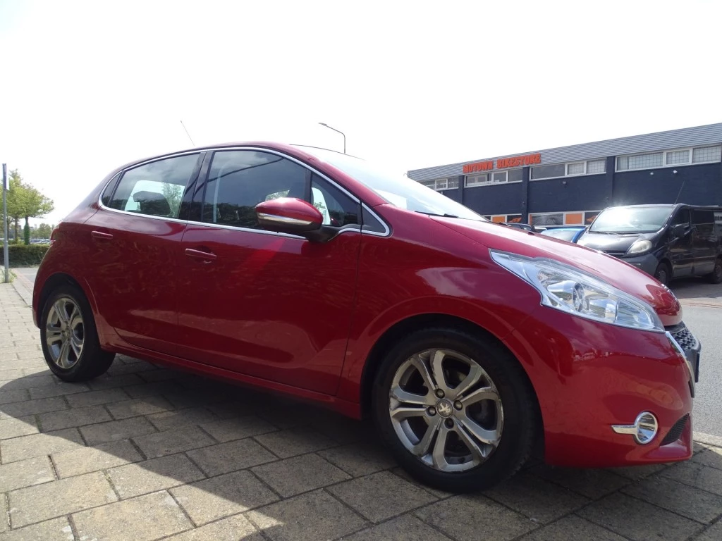 Hoofdafbeelding Peugeot 208