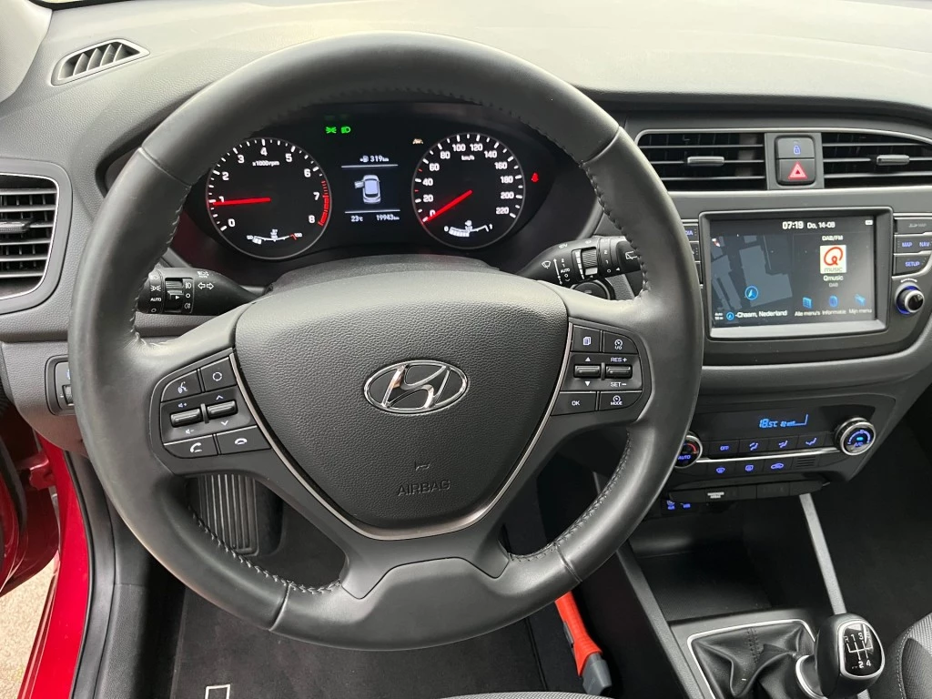 Hoofdafbeelding Hyundai i20