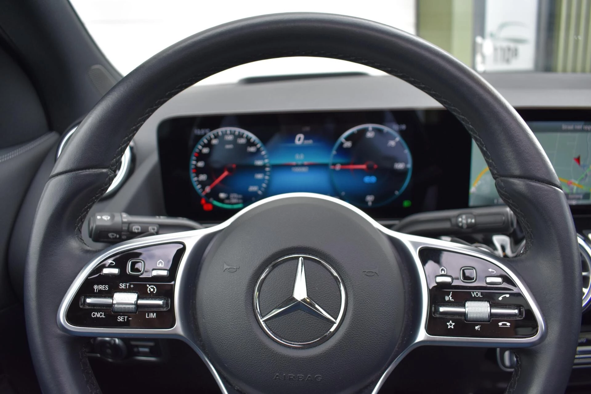 Hoofdafbeelding Mercedes-Benz EQA