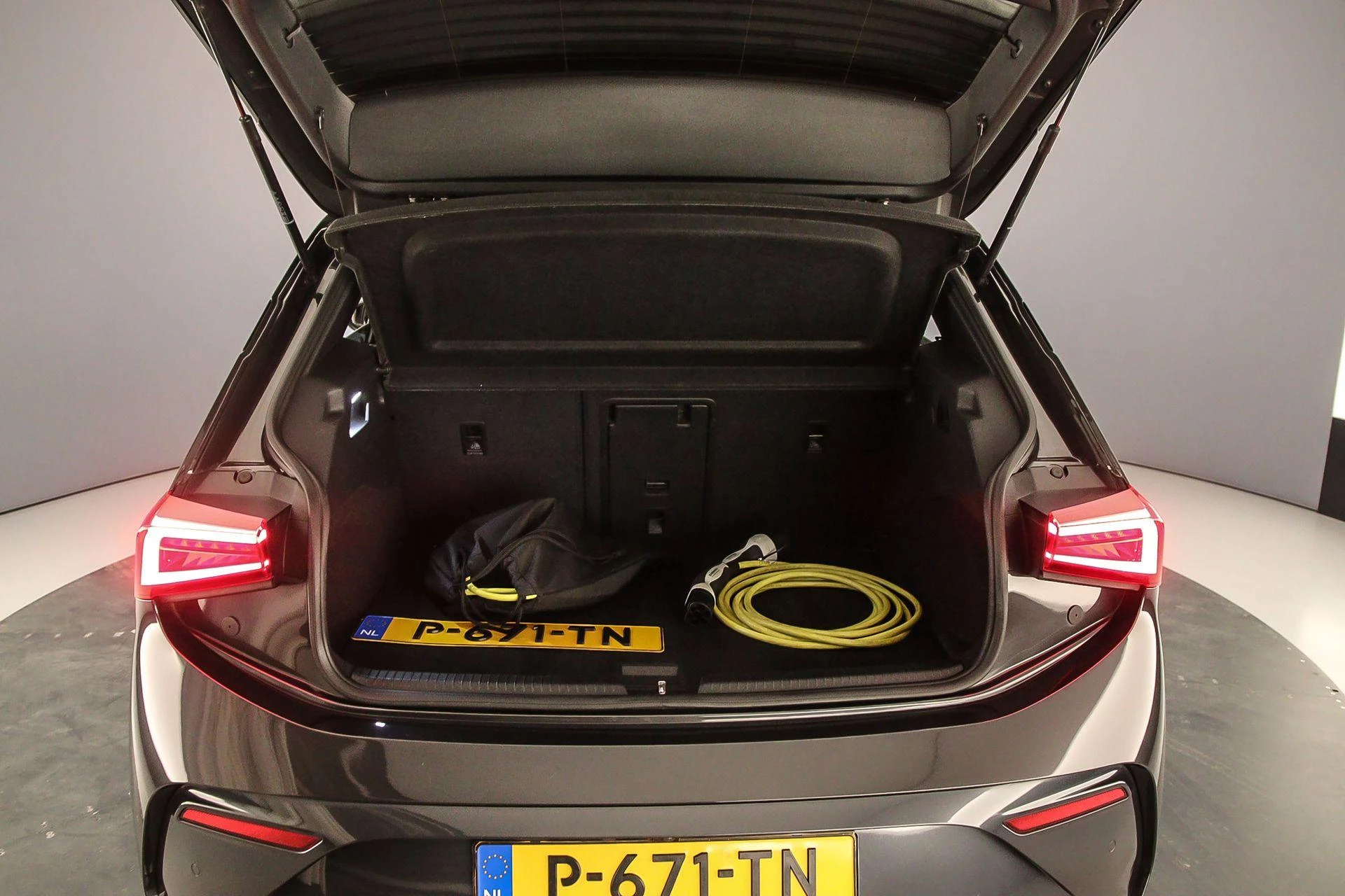 Hoofdafbeelding CUPRA Born