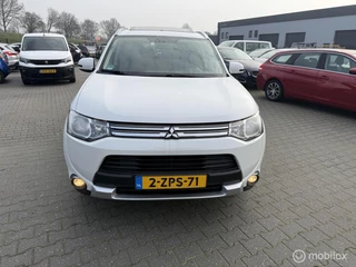 Mitsubishi Outlander 2.0 PHEV Instyle X-Line