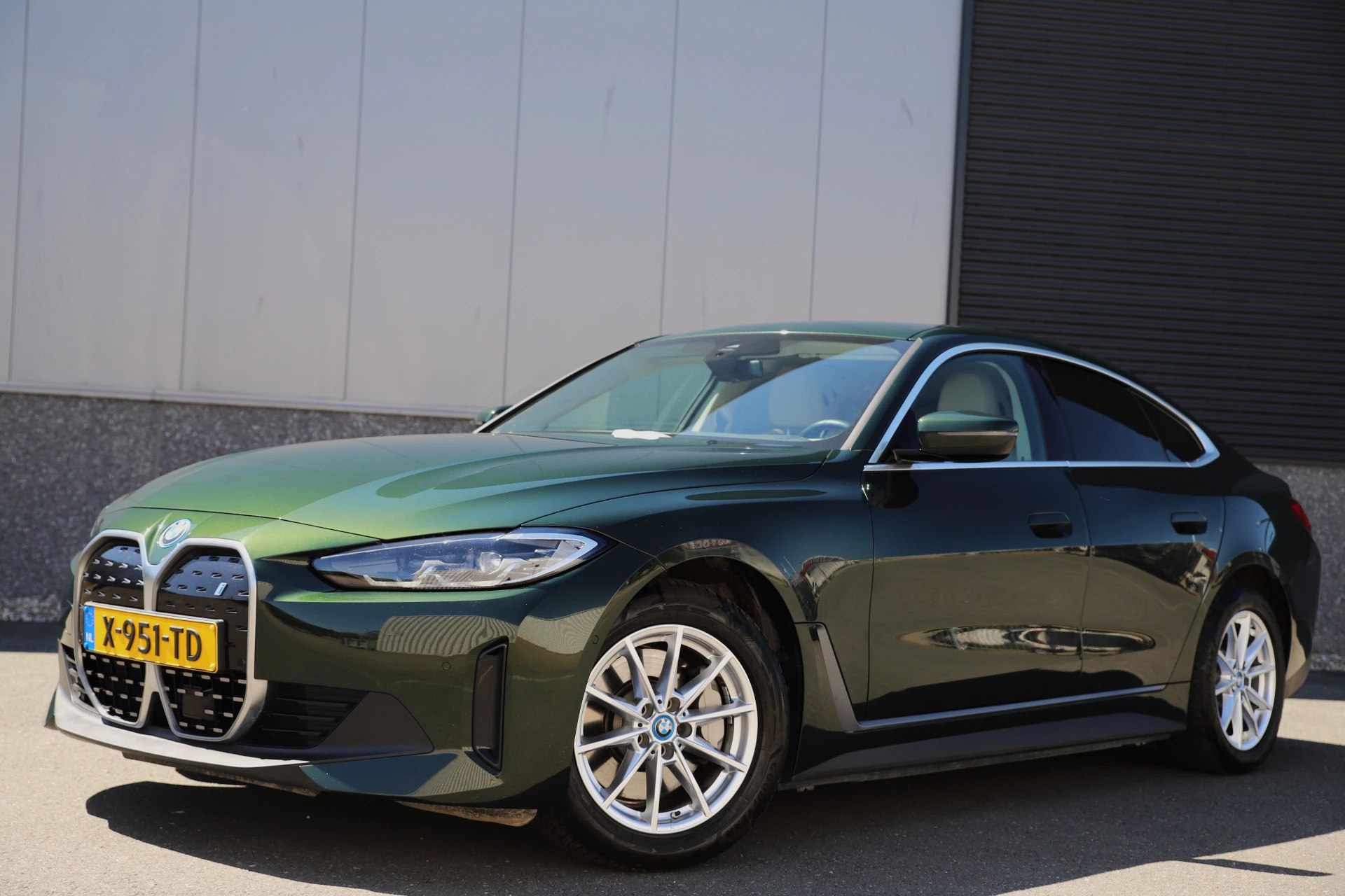 Hoofdafbeelding BMW i4